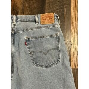 Levi's 550 Relaxed Fit Men's Jeans 40x32 Light Wash Blue Denim Straight Leg USA